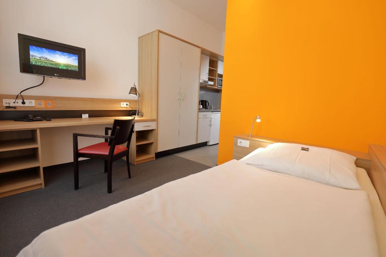 Townhouse Duesseldorf Aparthotel Bagian luar foto